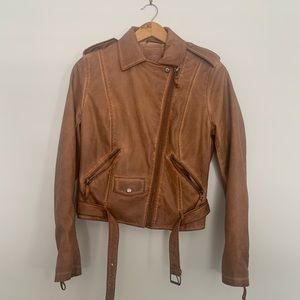 Max studio Women’s faux leather jacket